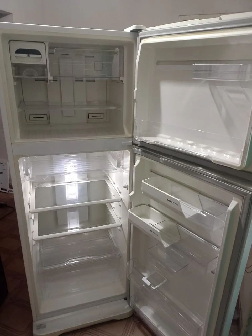 Geladeira Eletrolux 420litros TF38 - Foto 2