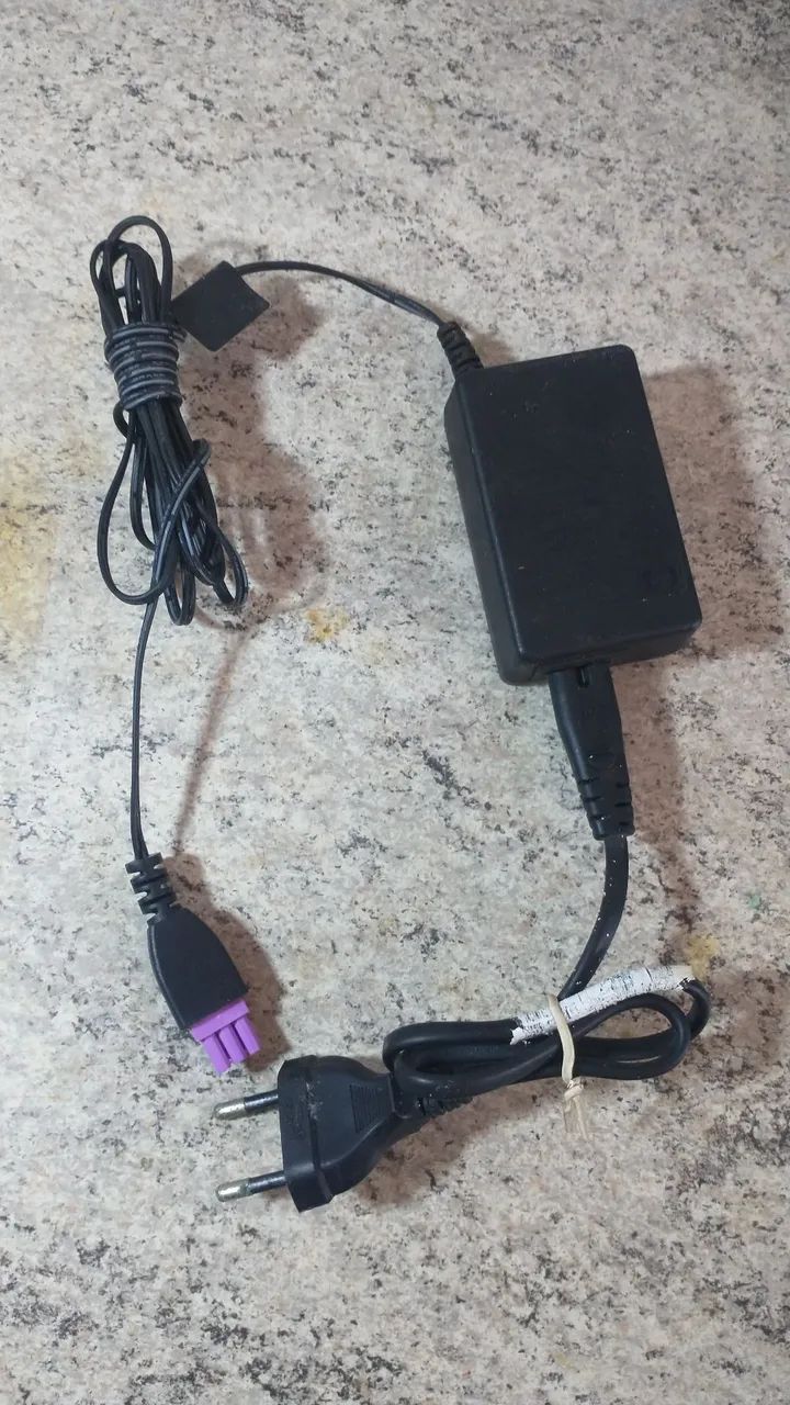Fonte ORIGINAL para Impressoras e Multifuncionais HP 30V Pino Roxo