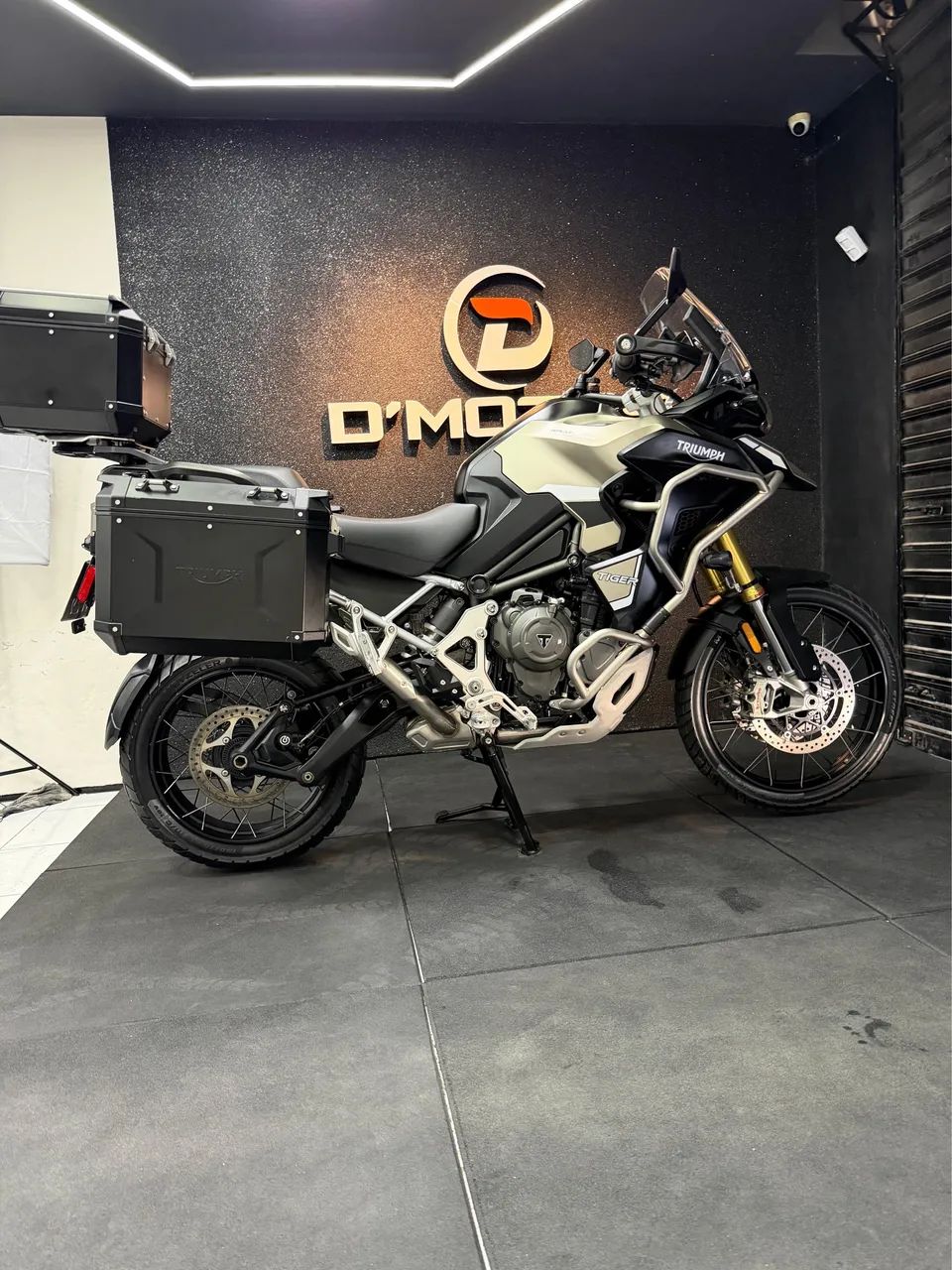 TRIUMPH TIGER 1200 RALLY EXPLORER  - Foto 5
