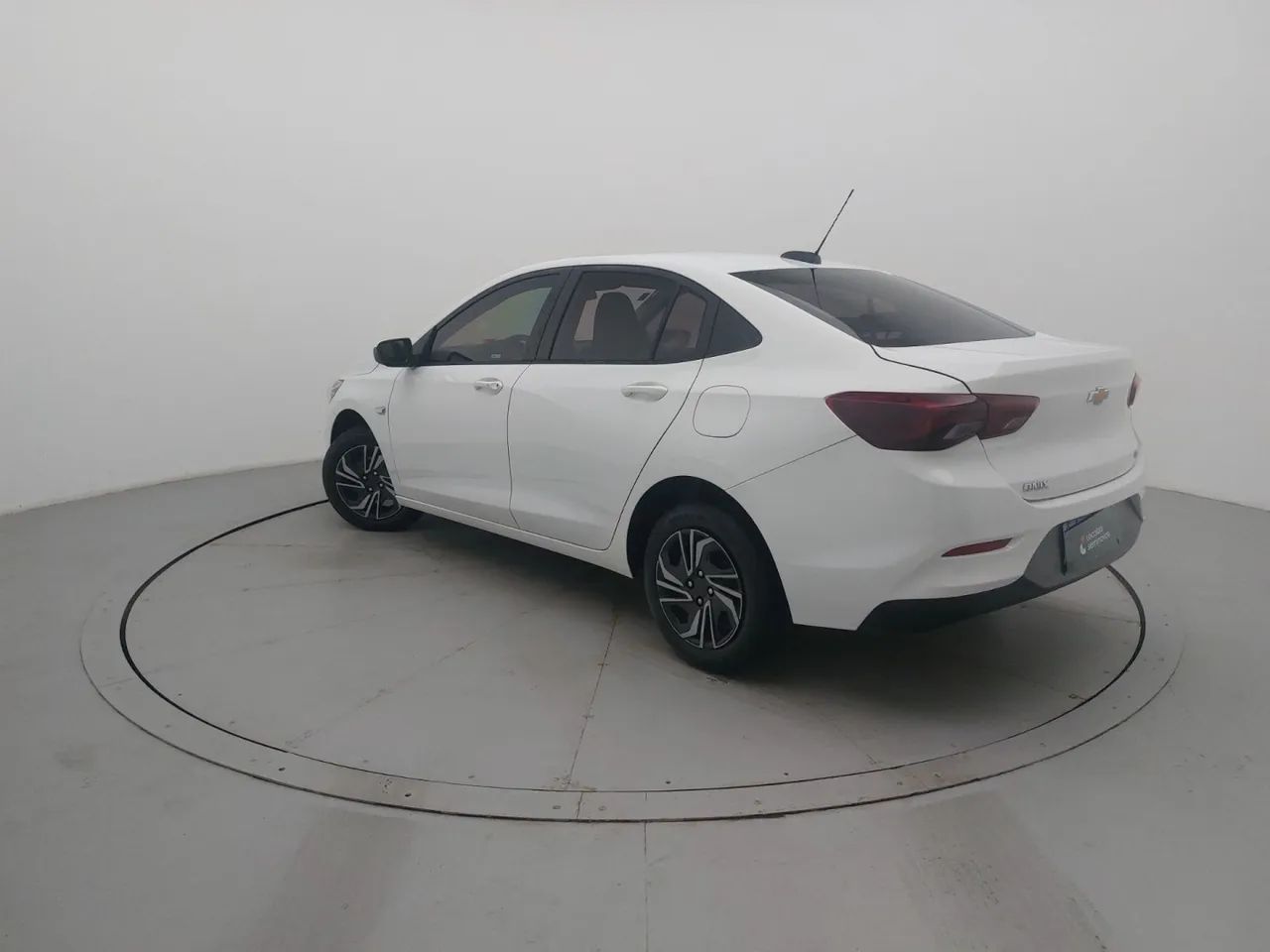 Chevrolet Onix Plus LT 1.0 12V Flex Mec. 4P, foto 3 de 18