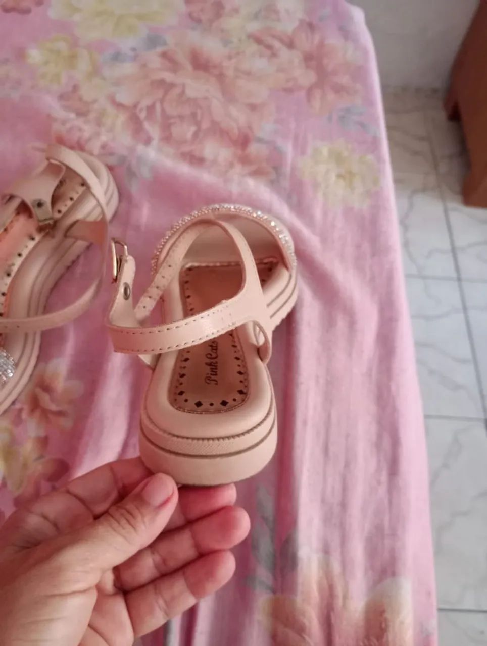 Vendo Sandália Novinha  - Foto 3