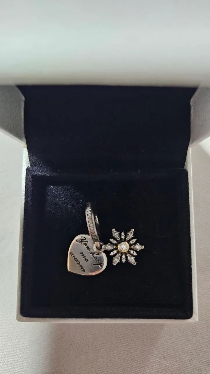 Charm original pandora floco de neve prata e ouro