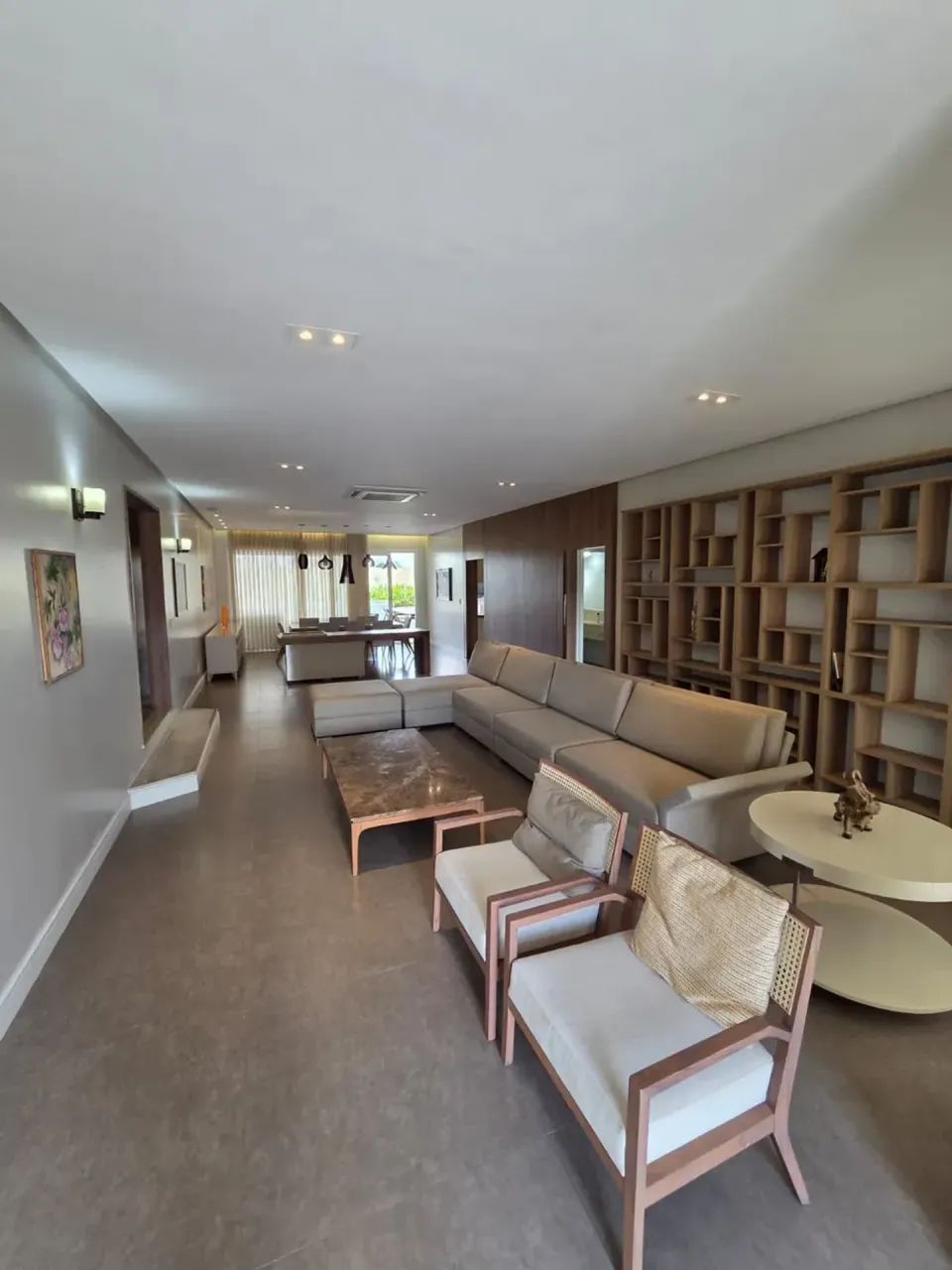 Jardins Coimbra  Casa com 4 Suítes, Piscina e 380 m² - Foto 2