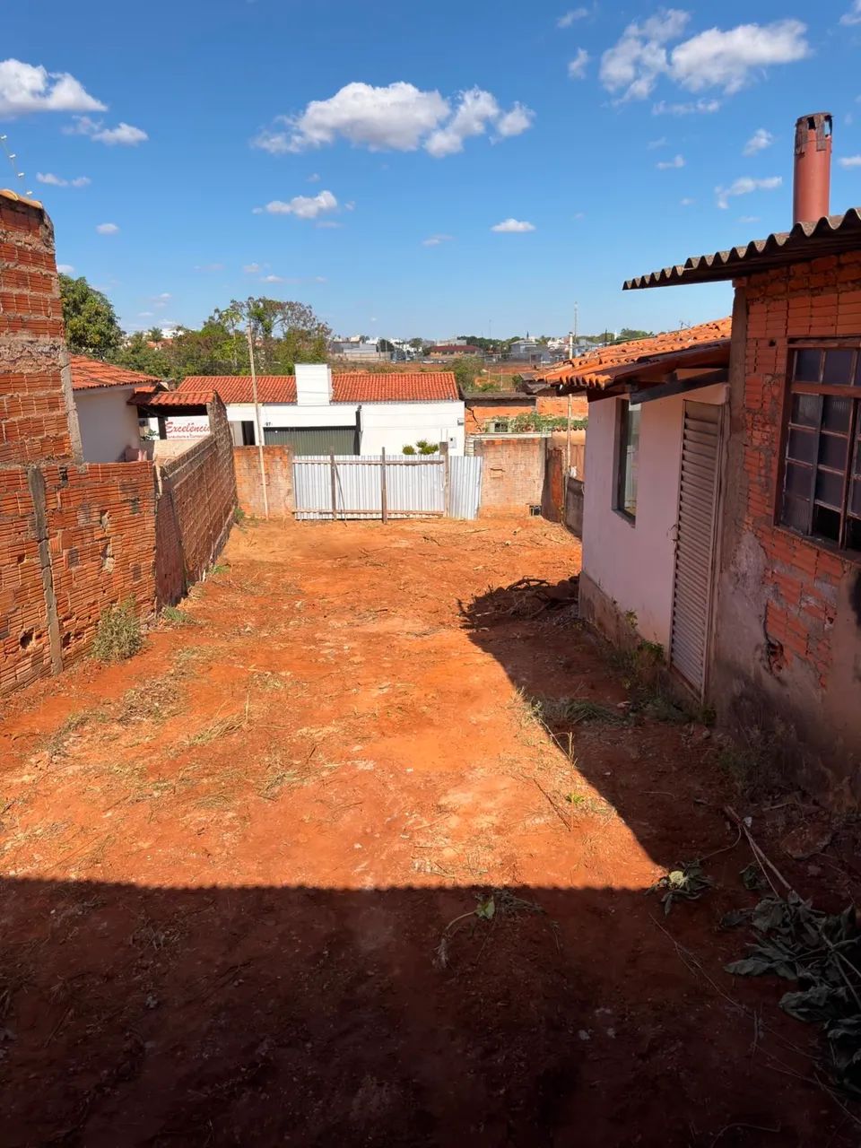 Lote com casinha 5 cômodo  - Foto 2