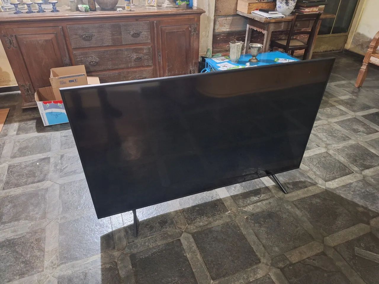 TV Samsung 65" com defeito 