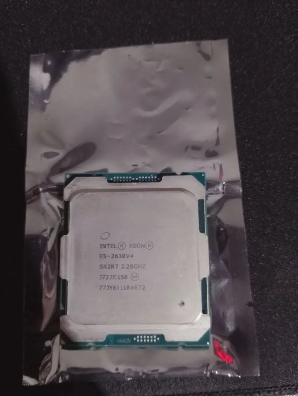 Xeon 2680v4 e 2630v4