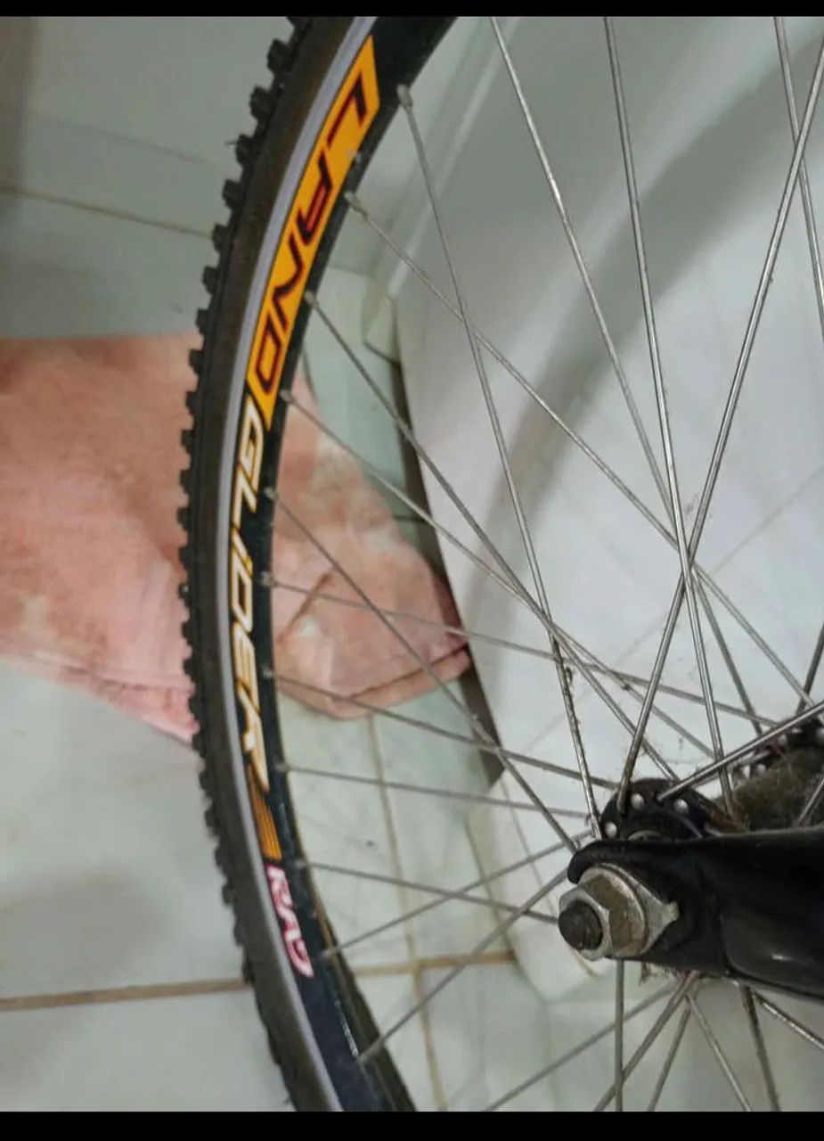Bicicleta aro 18 - Foto 4