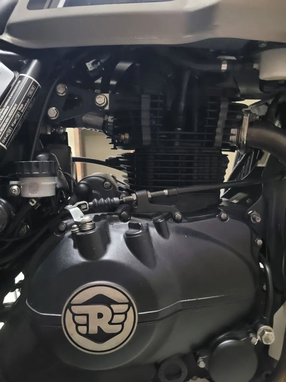 Himalayan 411 - Royal Enfield. - Foto 3