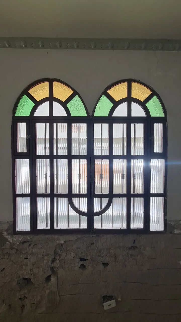 Vendo portas e janelas435654549486315524
