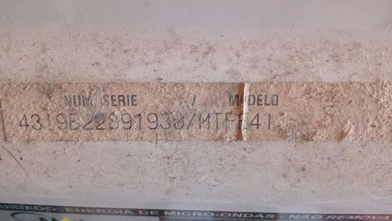 Vendo micro-ondas com defeito marca mídia  - Foto 5