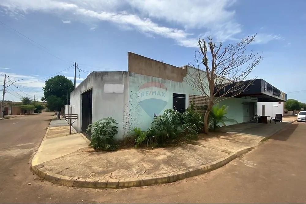 Vende -se Casa de Esquina com Ponto Comercial - Foto 2