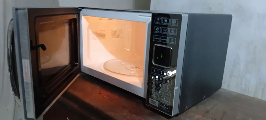 Microondas philco 25 litros - Foto 4