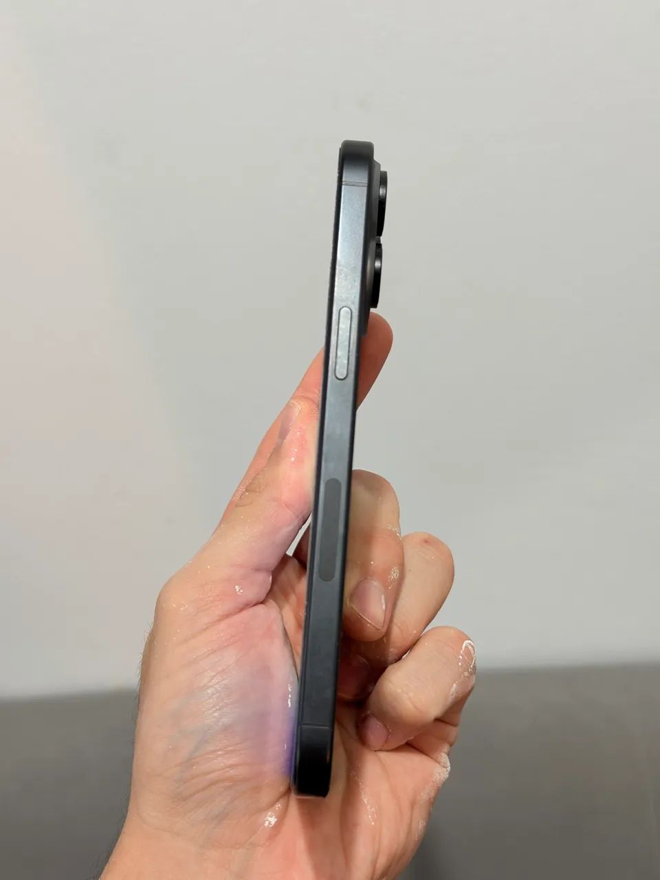 IPHONE 15 PRO MAX 256g cinza titânio  - Foto 3