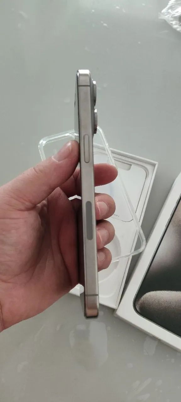 iPhone 15 pro max - Foto 2