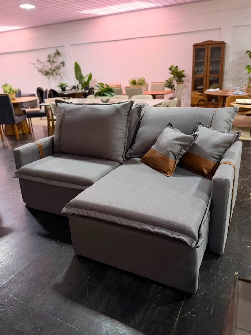 Sofá Cama 2.20m cinza ou bege - Foto 2