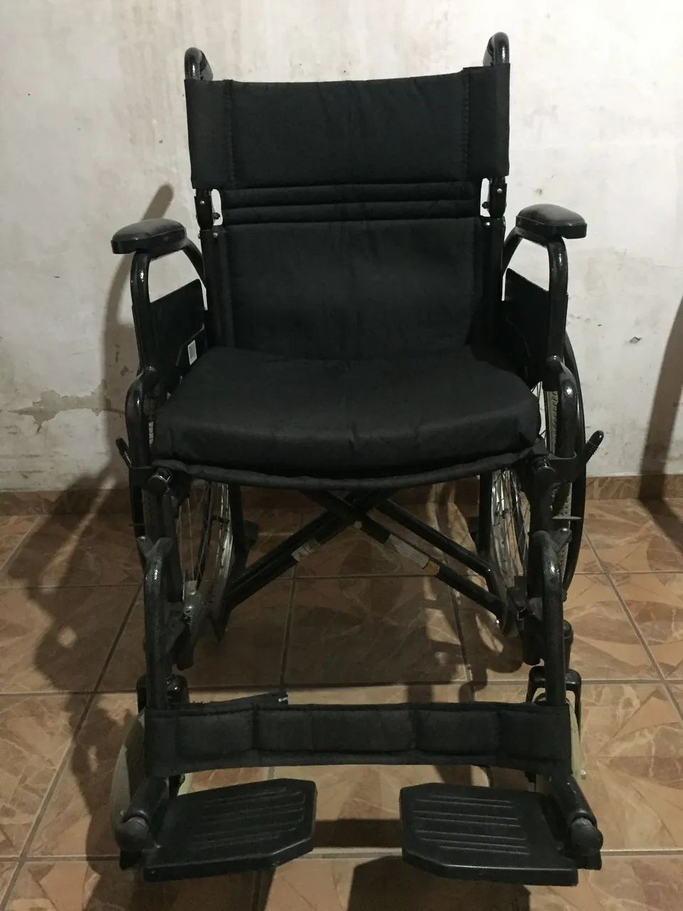 Cadeira de Rodas DELLAMED - Foto 4