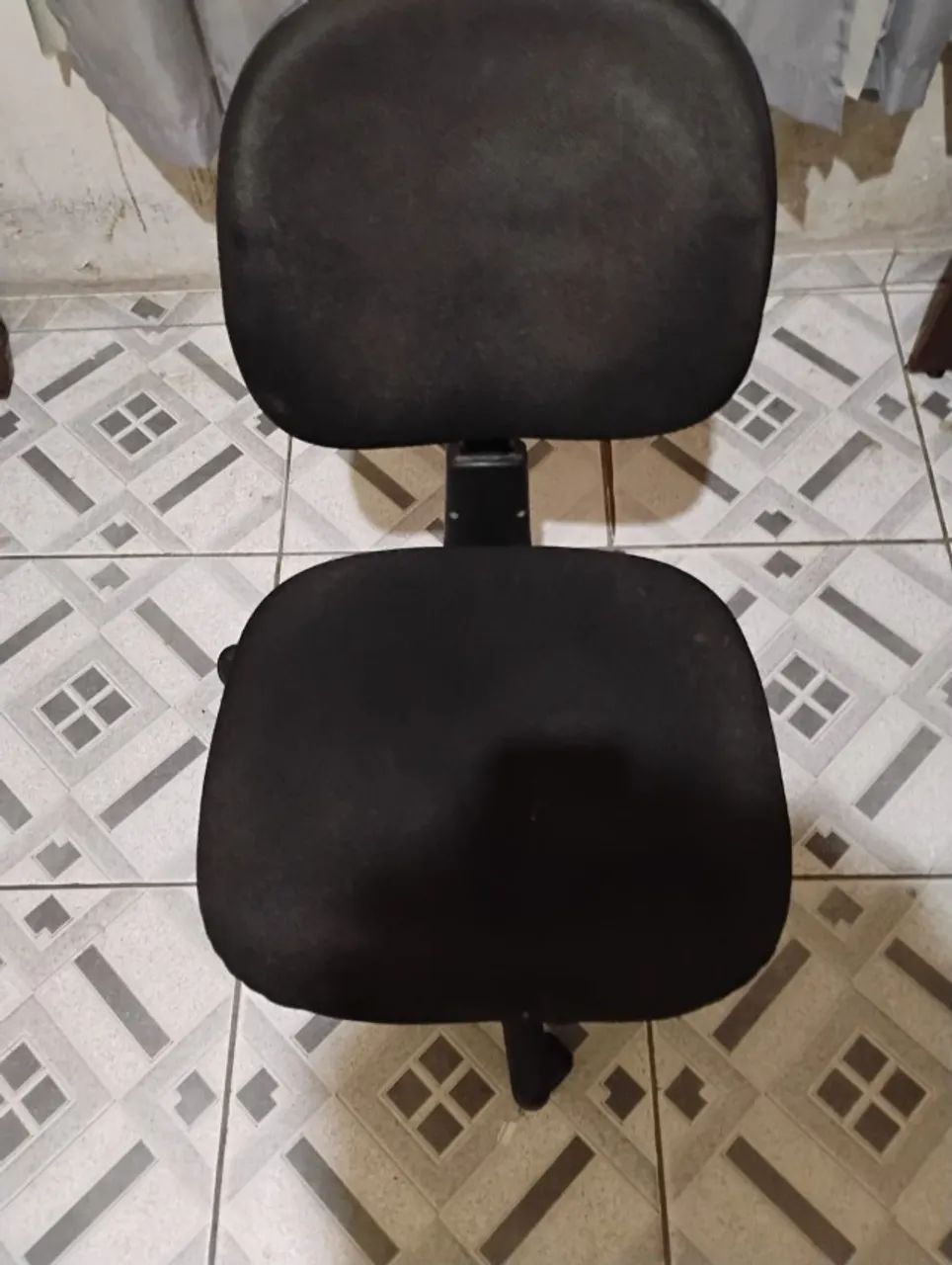 Mesa de computador com cadeira - Foto 2