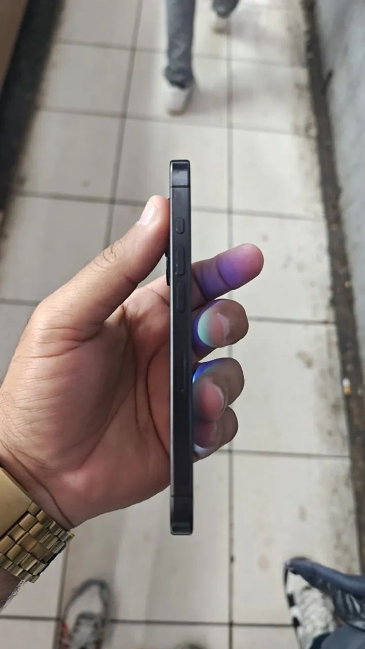 (Negociar)iphone 15 pro, com pequena mancha na tela