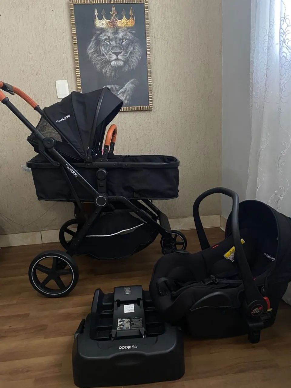 Carrinho Kiddo com bebe conforto e base  - Foto 2