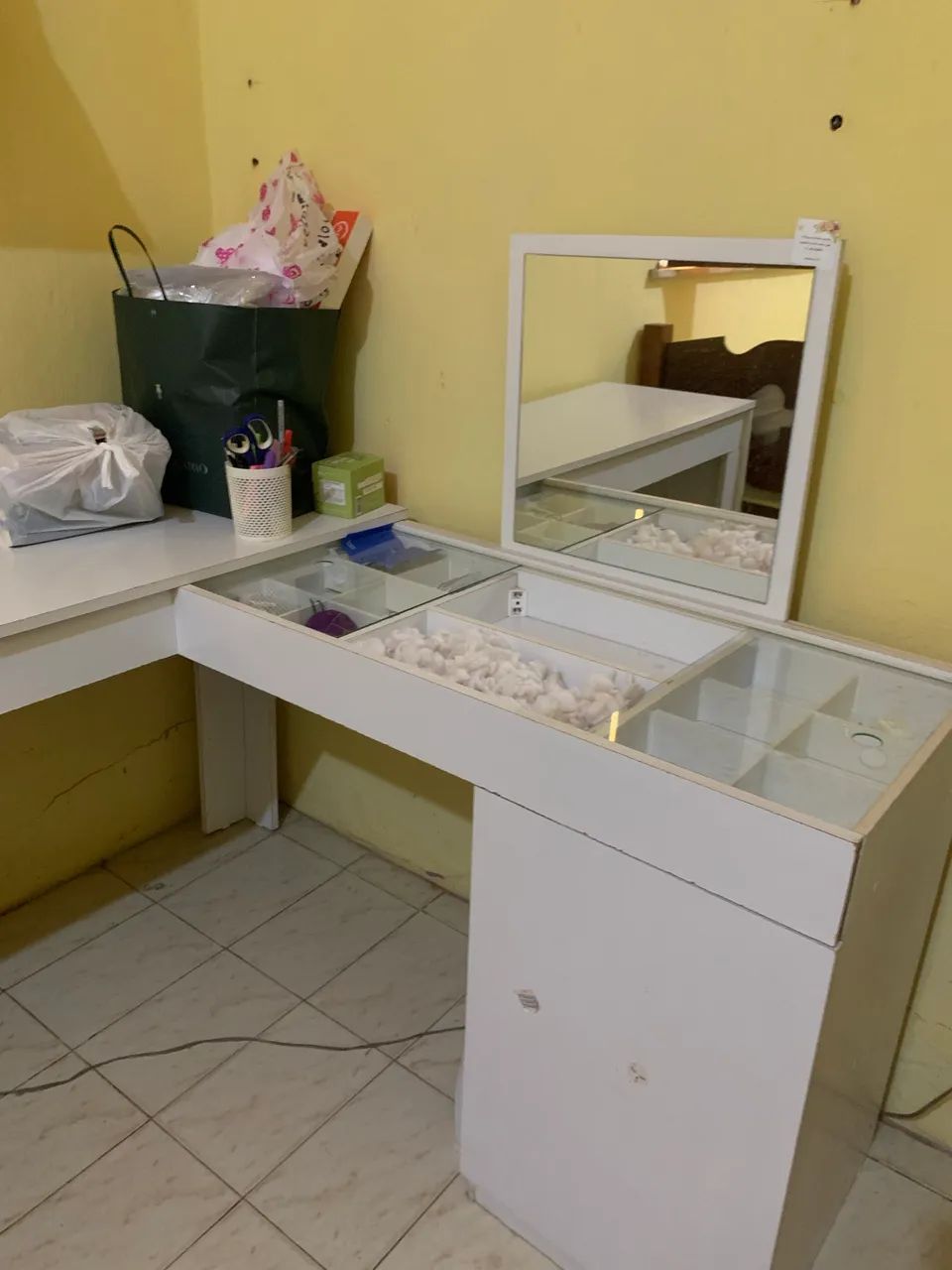Escrivaninha penteadeira 