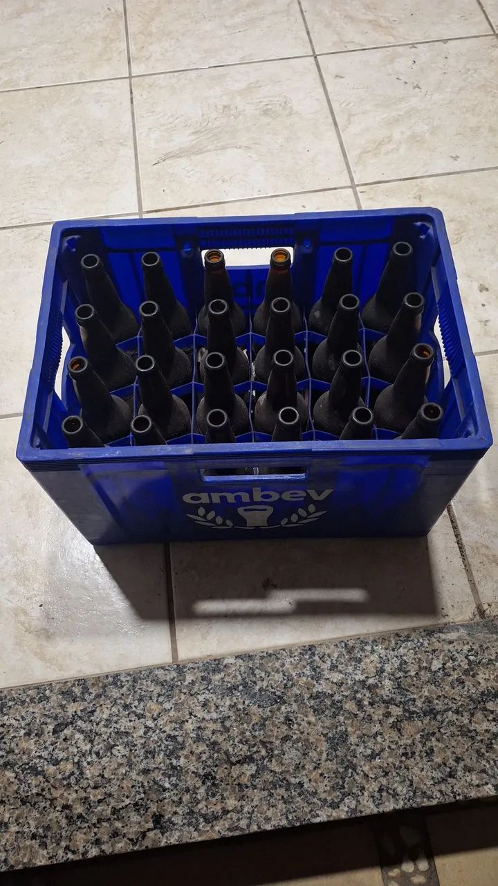 CAIXA DE CERVEJA COM CASCOS? - Foto 2