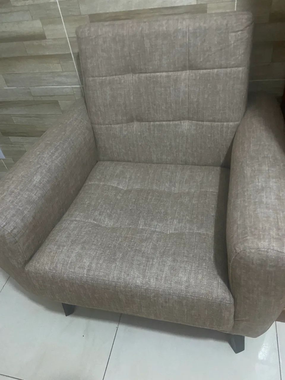 Armchair65562846983043122