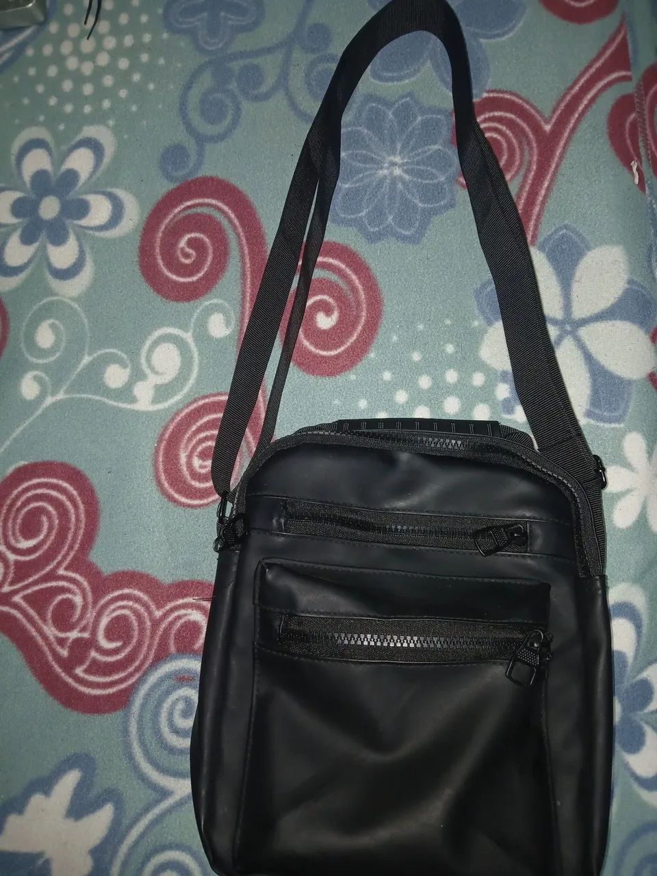 Vende-se uma bolsa pochete 