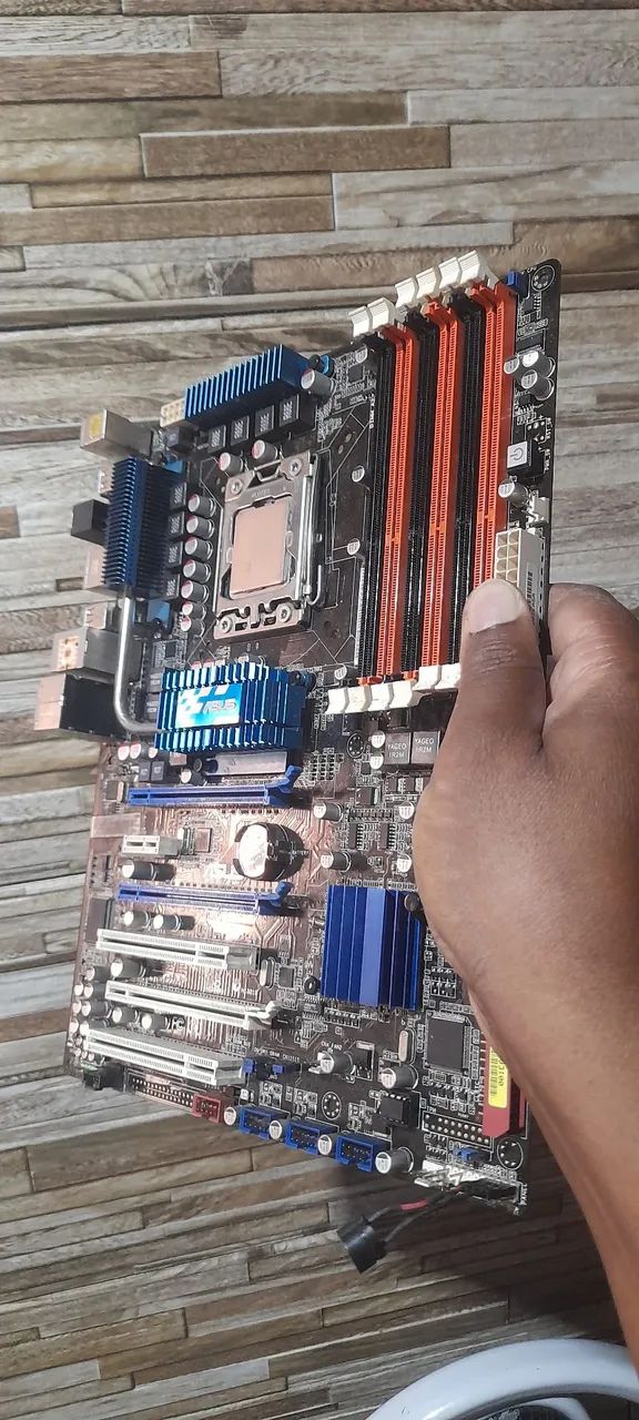 Placa-mãe DDR3 processador Intel Core i7 920  - Foto 3