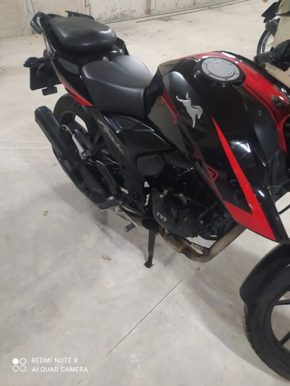 Apache RTR 200  - Foto 4