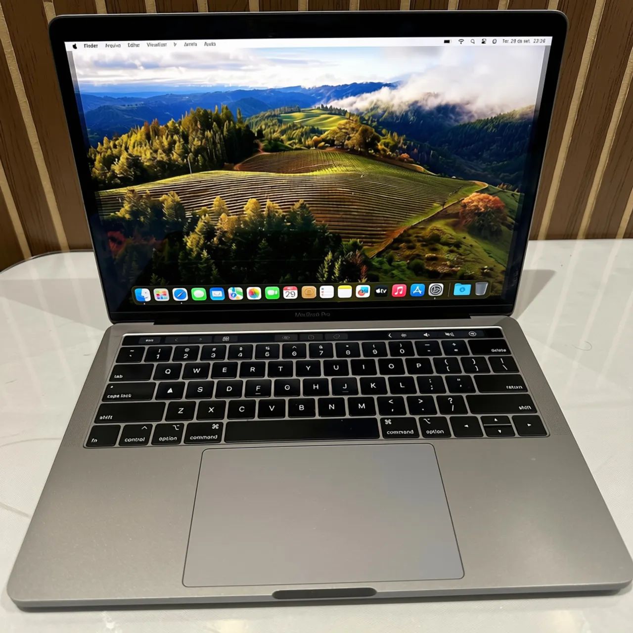 MacBook Pro - A1989 com Touch Bar - Foto 4