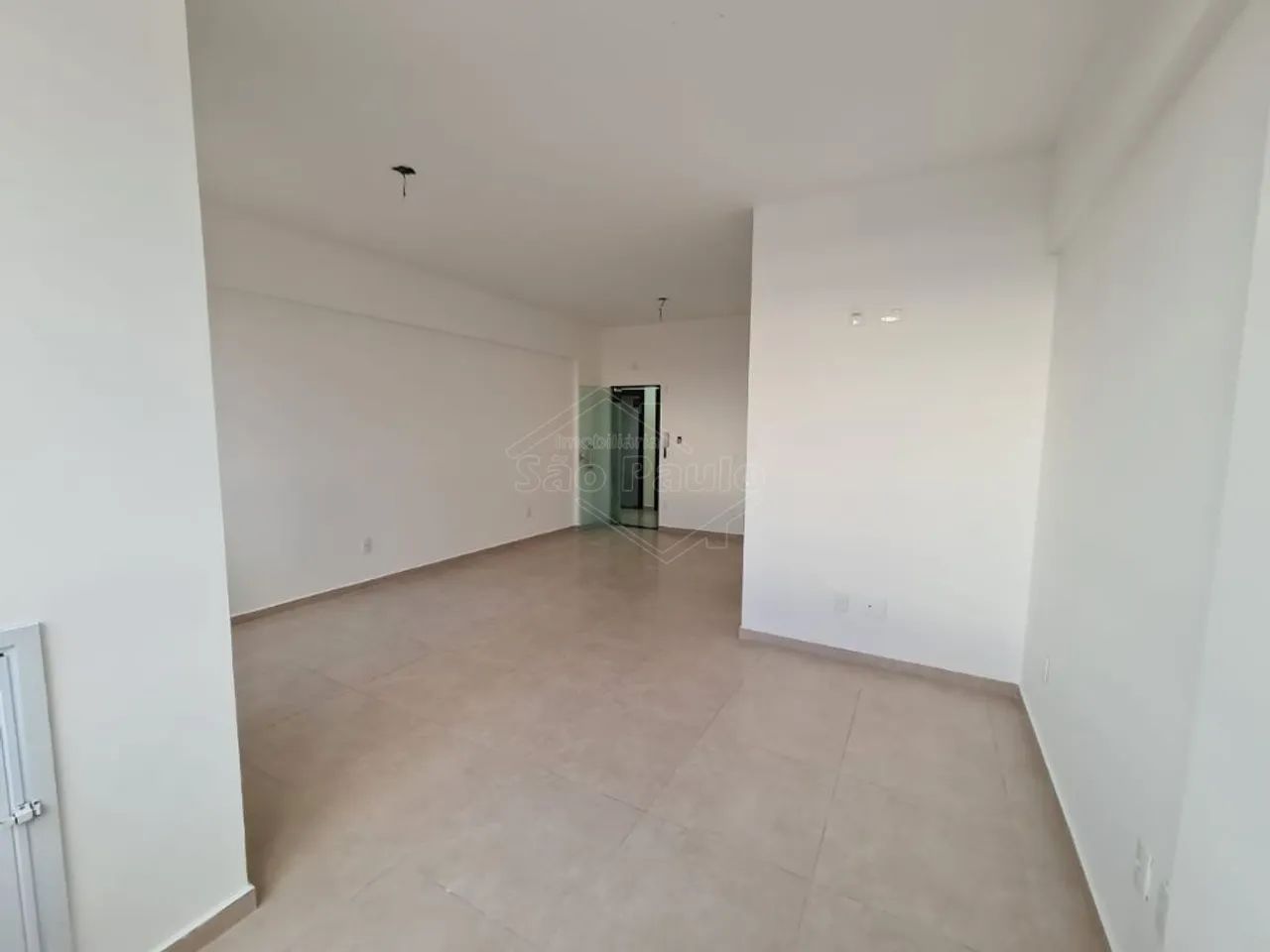 Venda de Comercial / Sala na cidade de Araraquara - Foto 4
