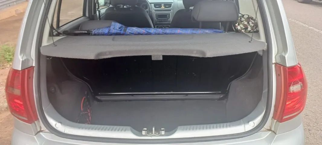 Volkswagen Fox 1.0 MI Total Flex 8V 3P 2014 - Foto 5