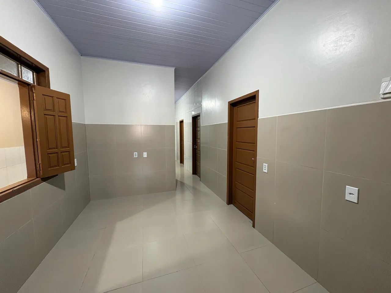 Alugo Casa Recém Reformada 3Quartos - Foto 4