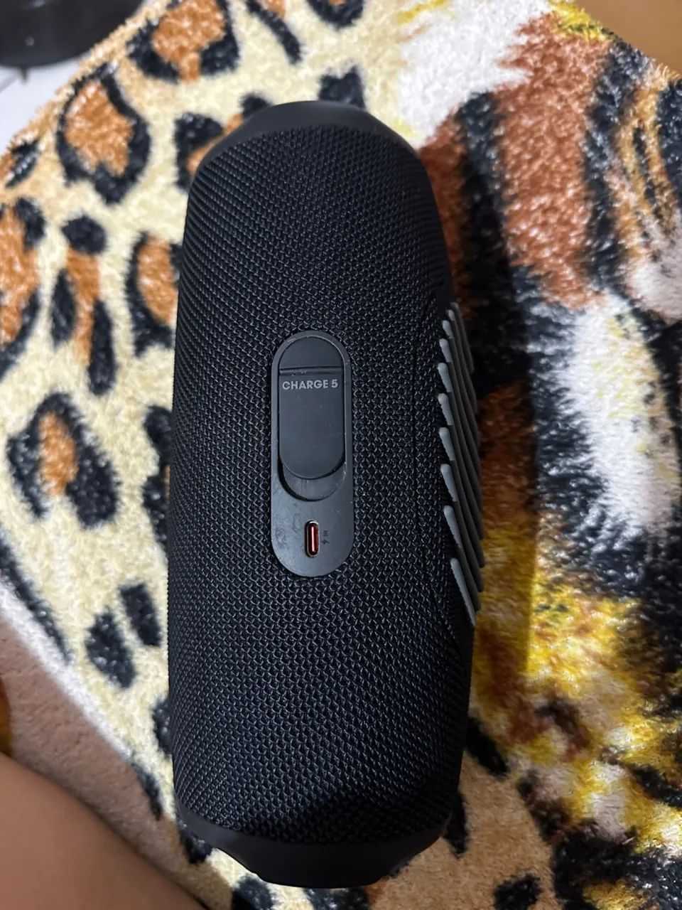 Caixa de som JBL seminova original 