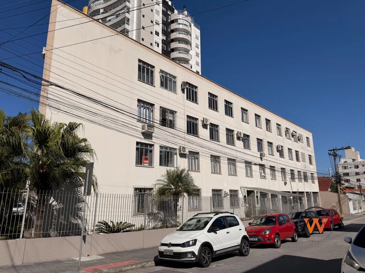 Apartamento á venda 2 dormitórios, MOBILIADO e próximo a BEIRA MAR CONTINENTAL - Estreito 