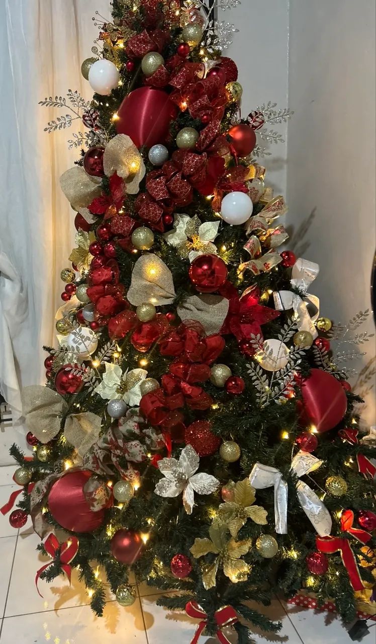 Árvore de Natal 2,20 m Sem os enfeites  - Foto 2