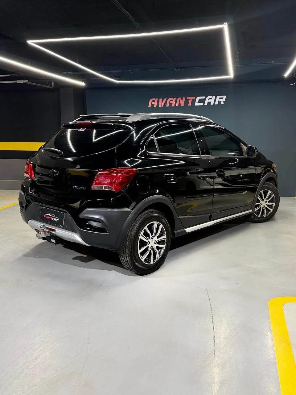 Chevrolet Onix Activ 1.4 8V Flex Aut. 4P 2018 - Foto 4