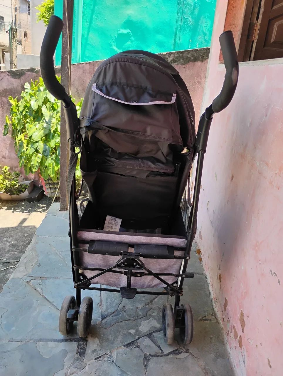 Carrinho de bebê bem conservado em bom estado  - Foto 2