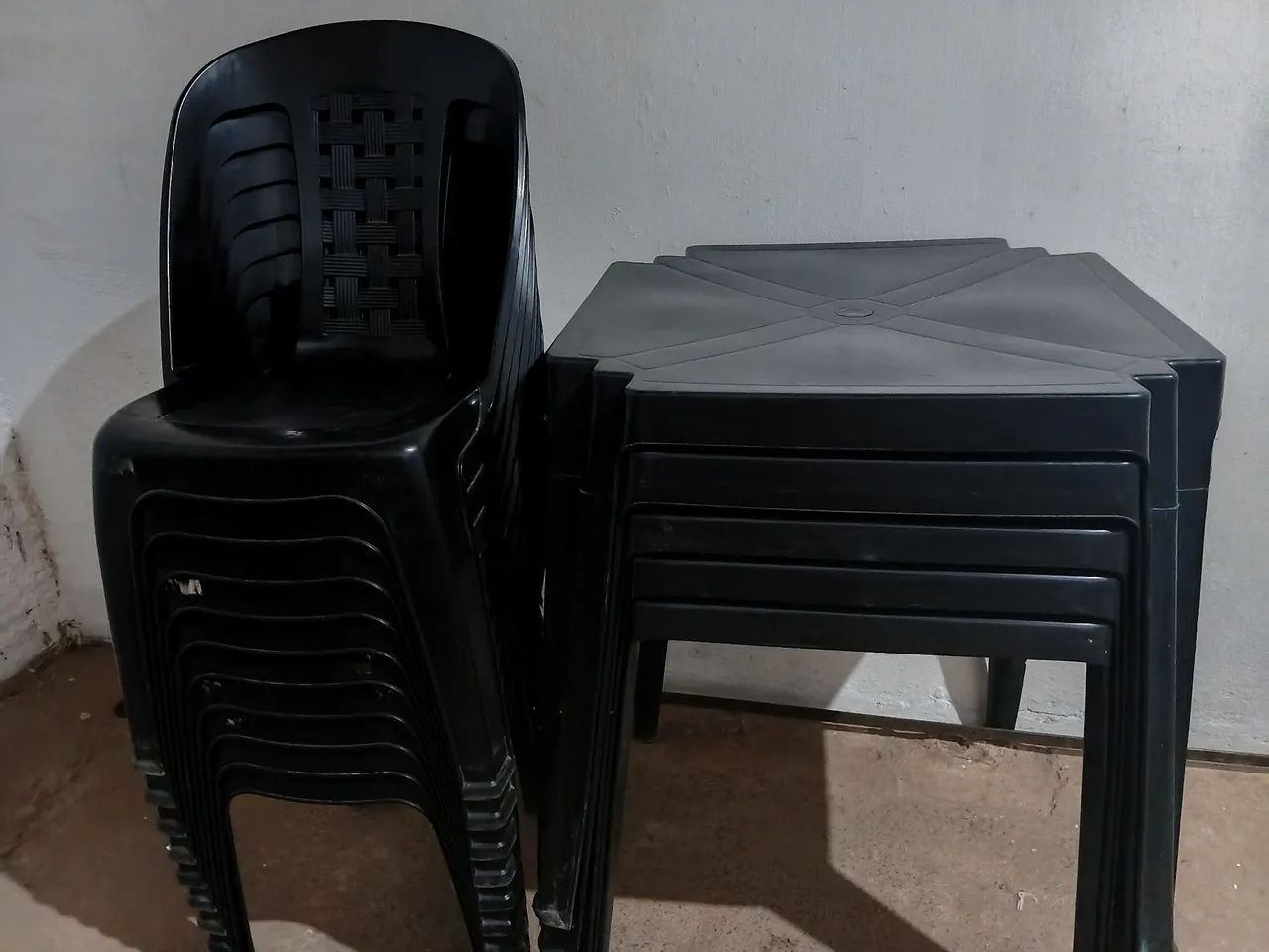Mesas e Cadeiras 
