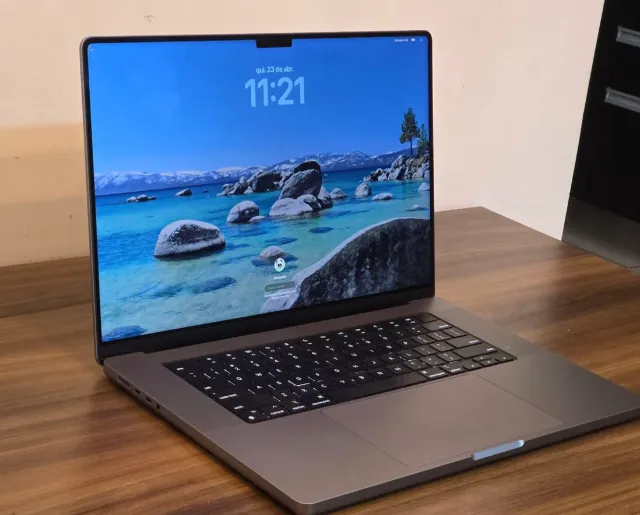 MacBook Pro M1 2021 - 16GB RAM | 512GB SSD - Excelente Estado