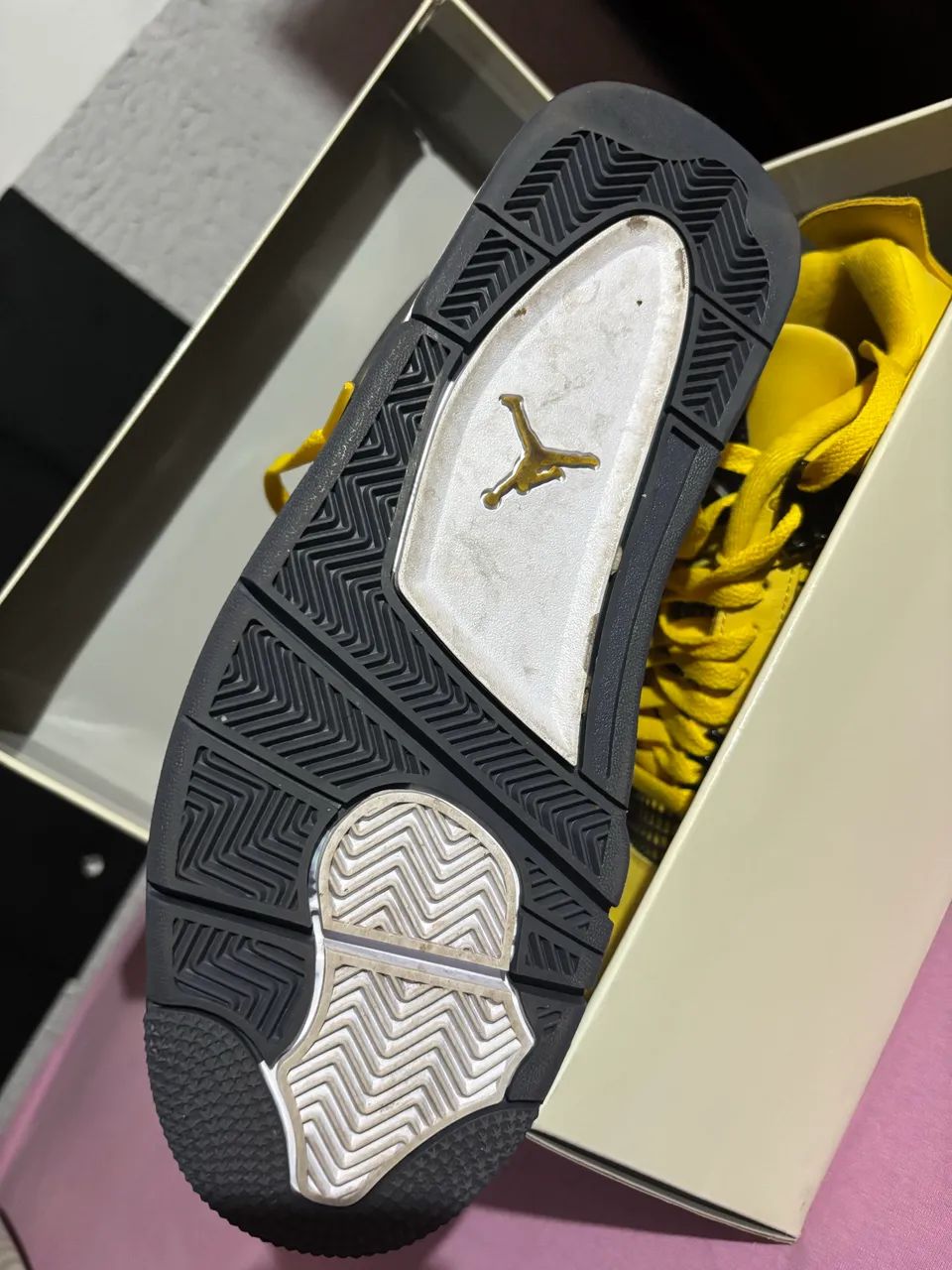 Air Jordan 4 Lightning ORIGINAL  - Foto 2