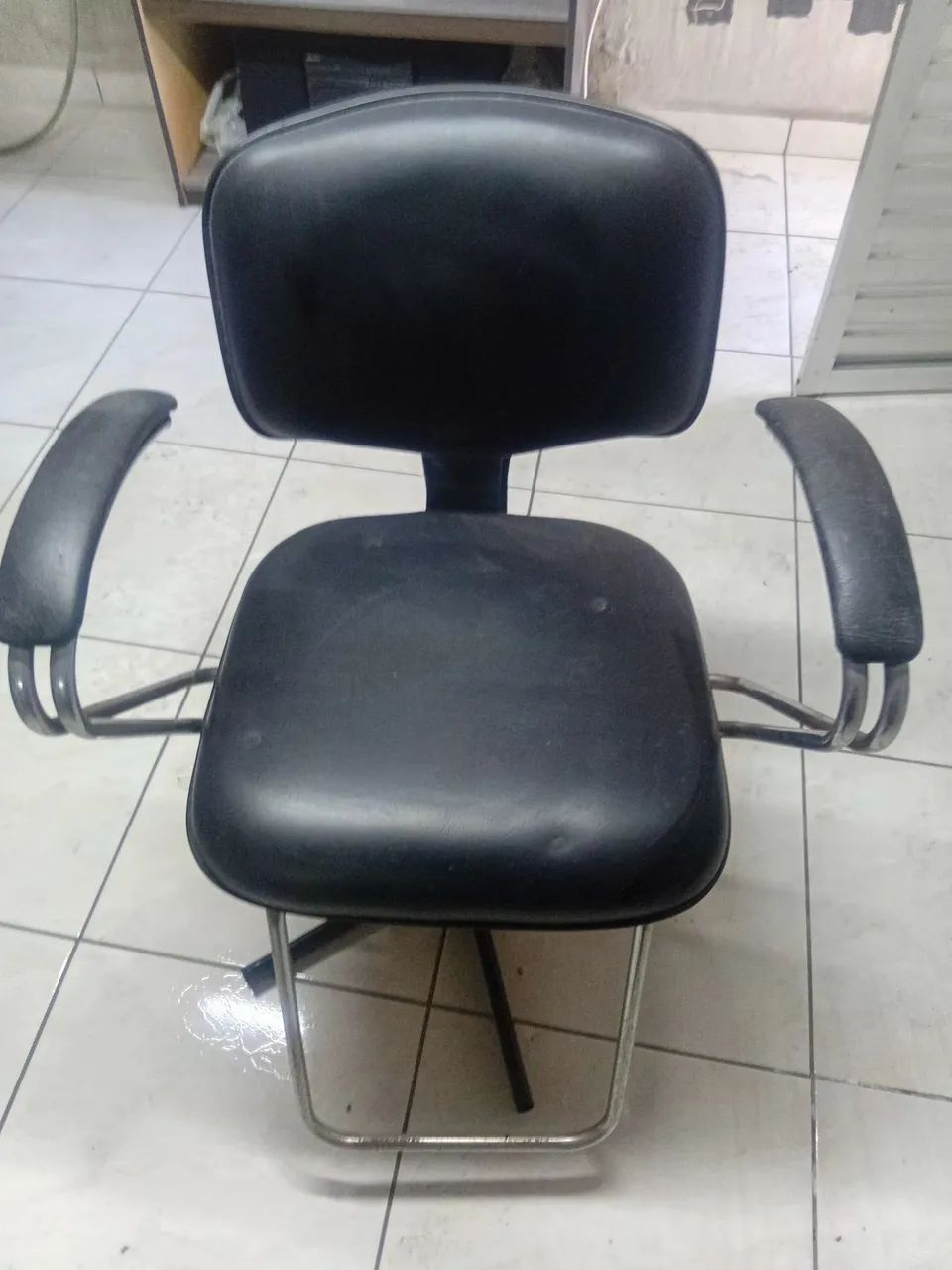 Cadeira de Barbeiro  - Foto 2