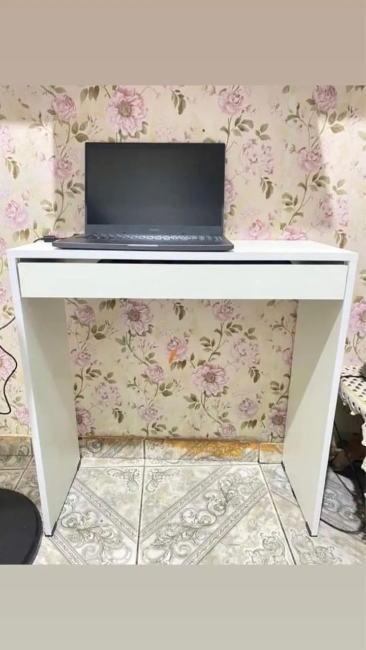 Mesa escrivaninha nova em mdf na cor branca 