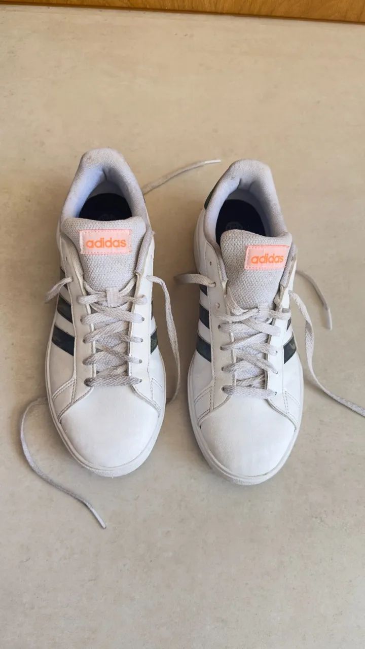 Tênis Adidas branco  - Foto 3