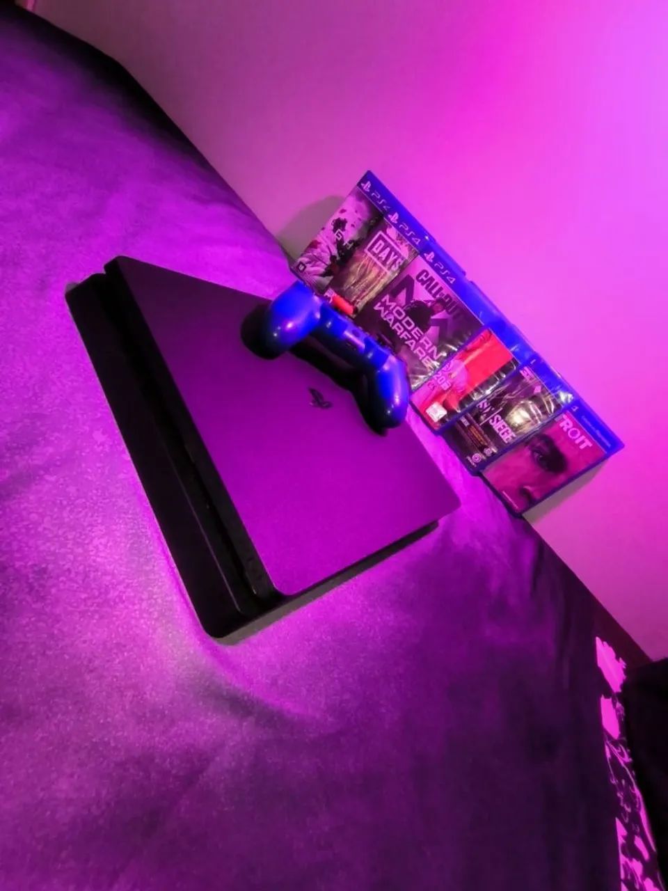 PS4 SLIM 1TB