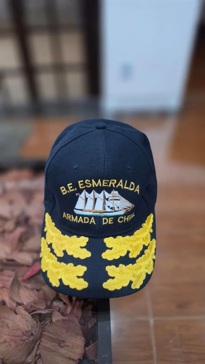 Boné B.E. Esmeralda - Armada de Chile - Original - Foto 2