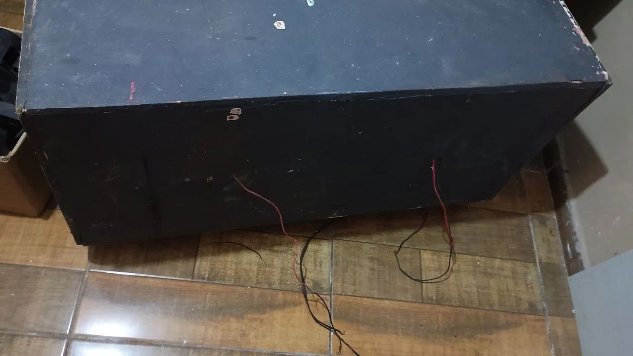 Caixa de som com dois alto-falante de 15 polegadas comprimento 1,03 m x 55 cm de altura - Foto 3
