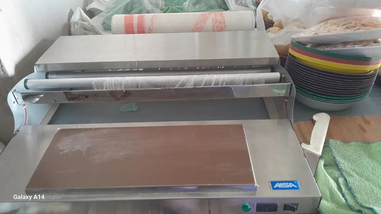 Embaladora e balança 