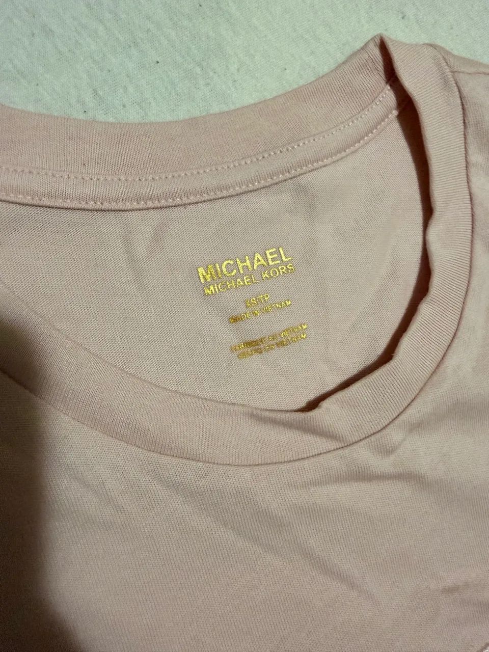 Camiseta Michael Kors Original, importada dos EUA. - Foto 4