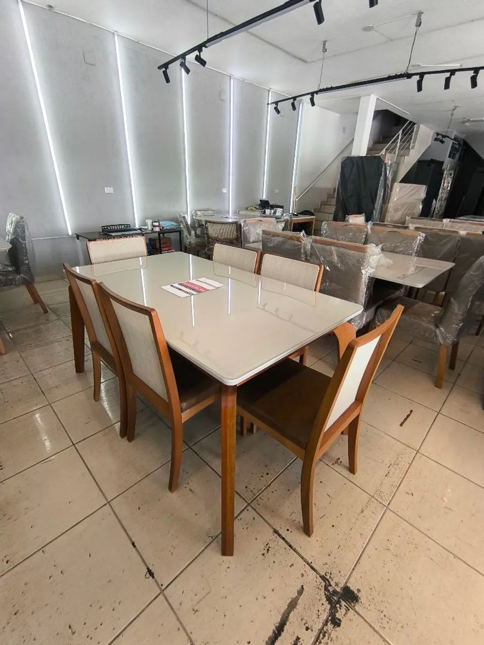MESA DE JANTAR RETANGULAR+6 CADEIRAS BELÍSSIMAS - Foto 5